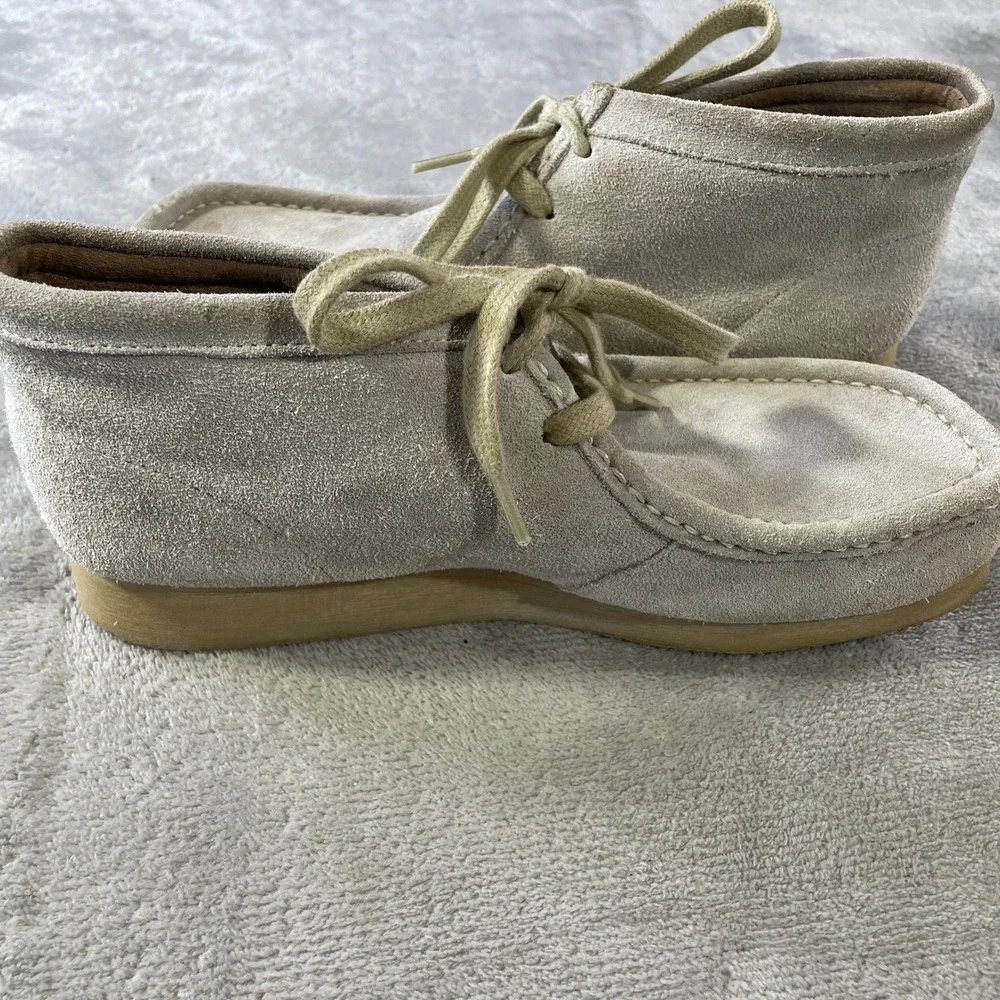 Clarks Wallabee Chukka Boot Mens 8.5 Sand Suede Moc Toe Casual Crepe Sole